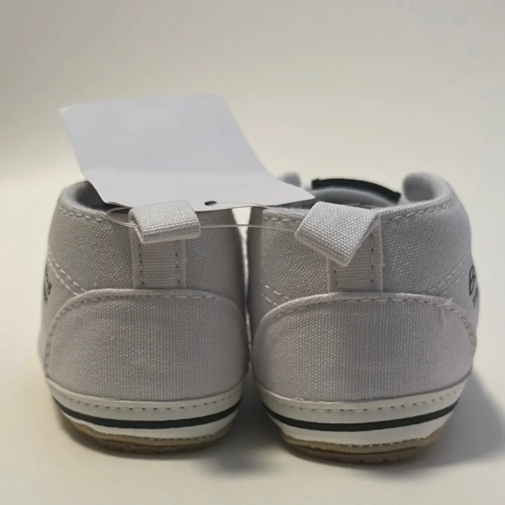 NWT Baby Pre-Walker White Shoes 12-18 months